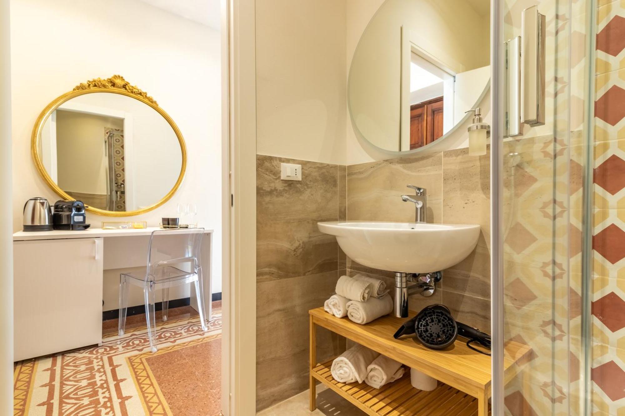 Oldoini Luxury Apartment And Suites 斯培西亚 外观 照片