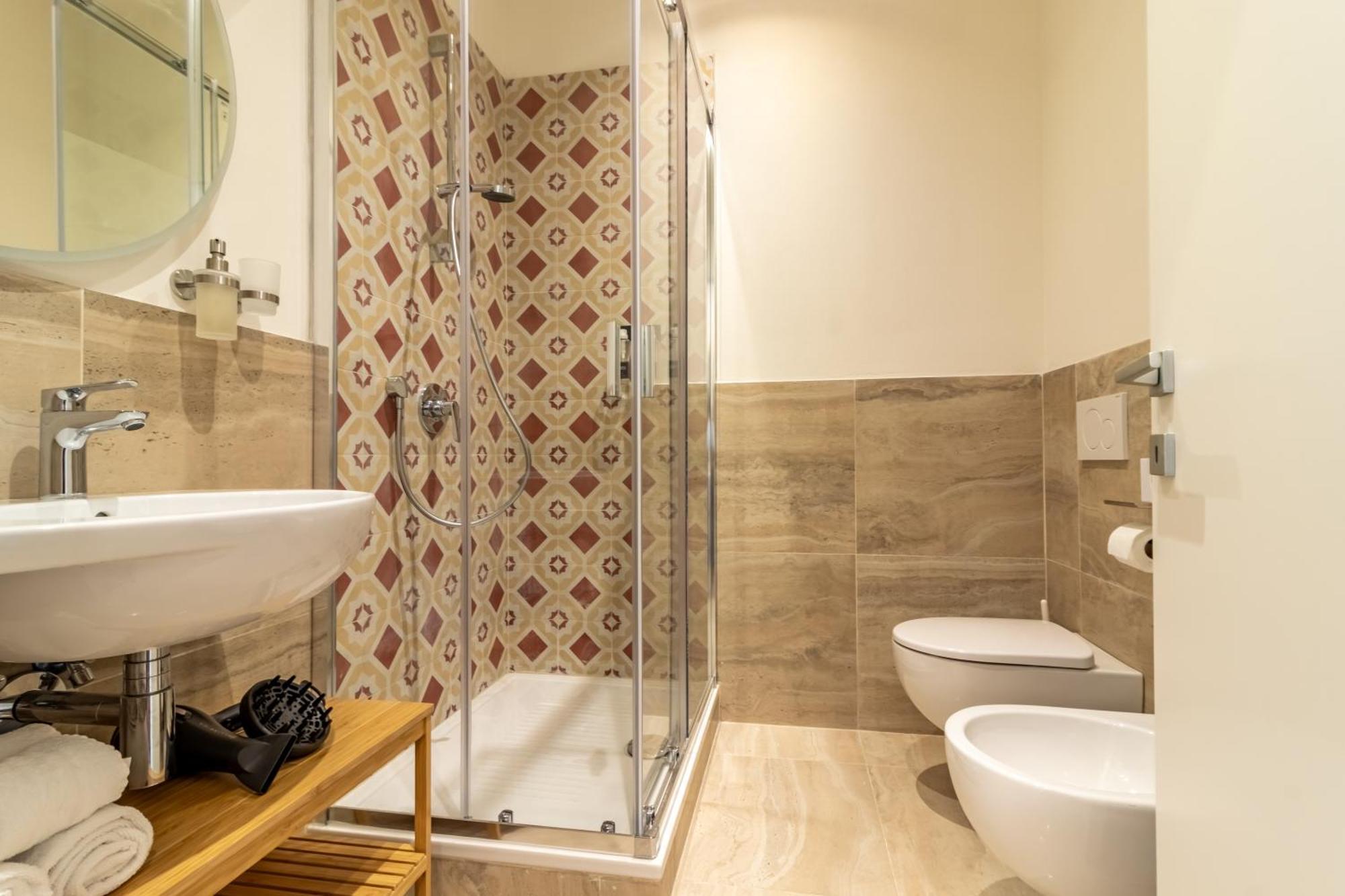 Oldoini Luxury Apartment And Suites 斯培西亚 外观 照片